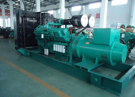 河间800kw康明斯柴油发电机组